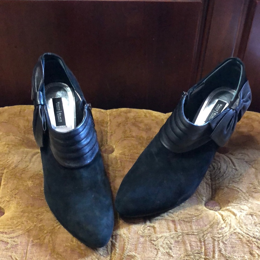 White House black market 3inch ankle bootie heels